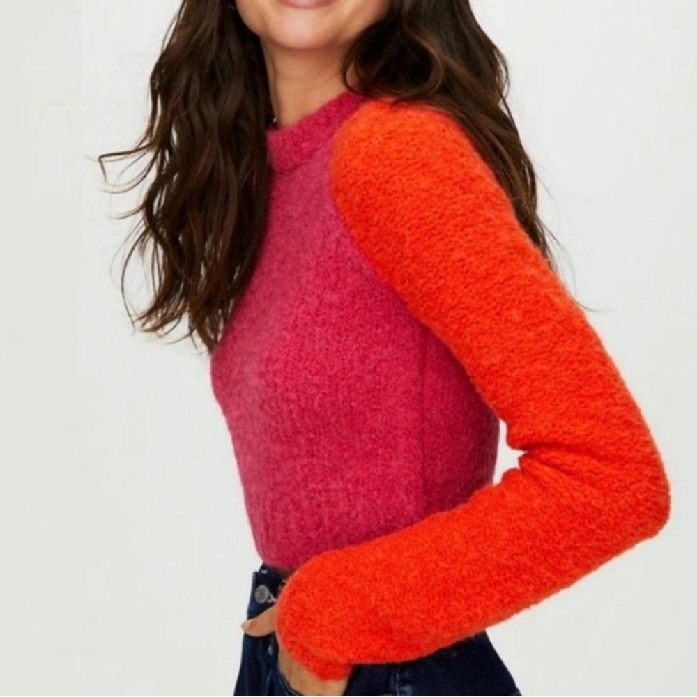 Aritzia Pink and Orange Crew Neck Sweater